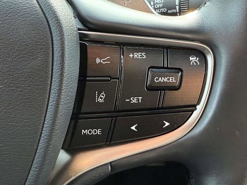 Used 2025 Lexus ES 350 Premium image 22