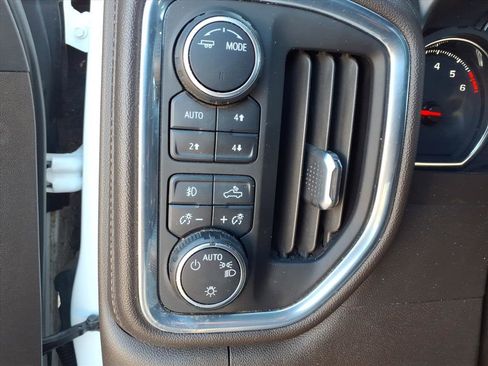 Used 2021 Chevrolet Silverado 1500 LT Trail Boss w/ Convenience Package II image 12