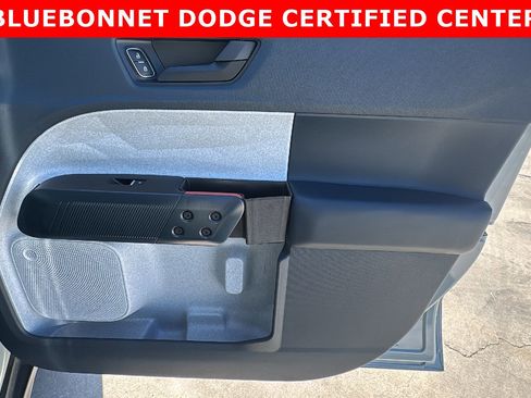 Used 2024 Ford Maverick XLT image 29