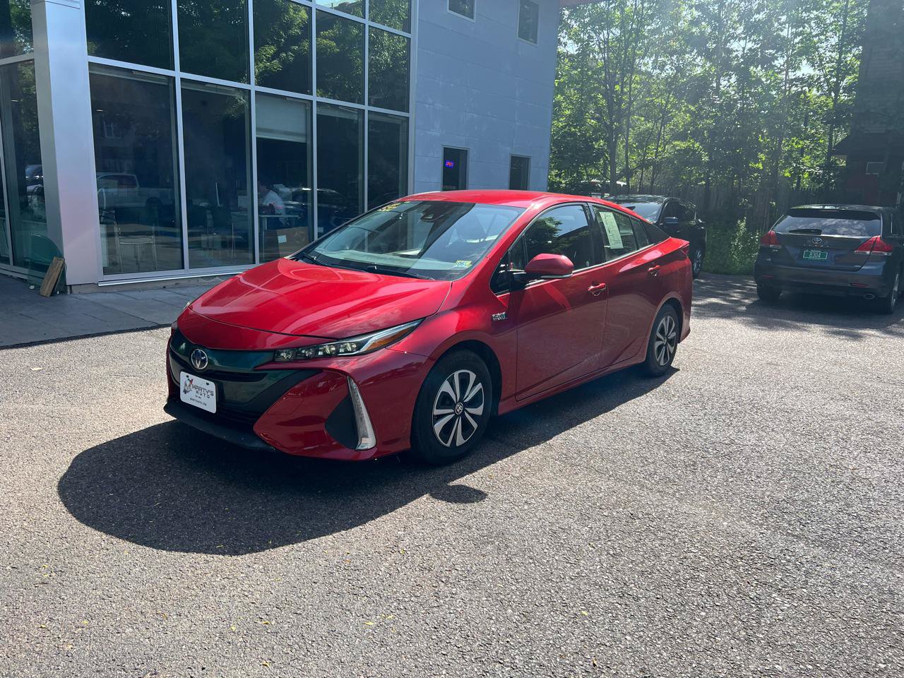 Used 2018 Toyota Prius Prime Premium FWD image 1