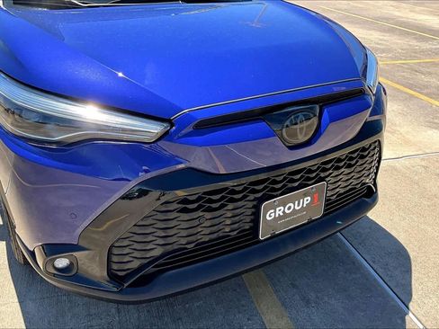 Used 2024 Toyota Corolla Cross XSE w/ Convenience Package image 30