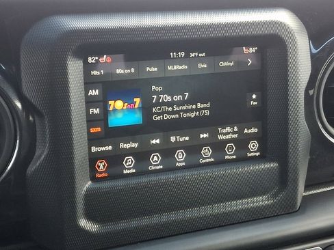 Used 2022 Jeep Wrangler Unlimited Sport image 17