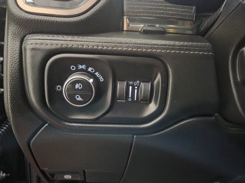 Used 2019 RAM 2500 Limited AWD/4WD image 43