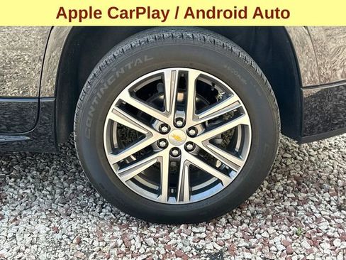 Used 2023 Chevrolet Traverse High Country w/ LPO, 'HIT The Road' Package AWD/4WD image 9
