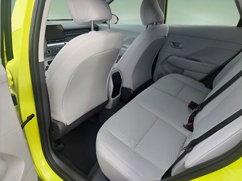 New 2026 Hyundai Kona SE image 14