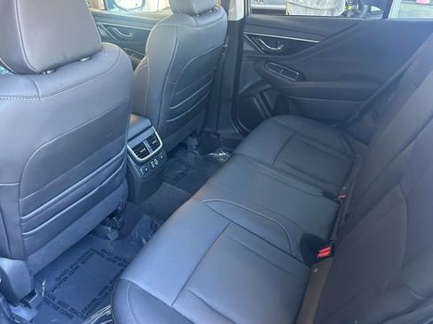 Used 2025 Subaru Outback Limited image 12