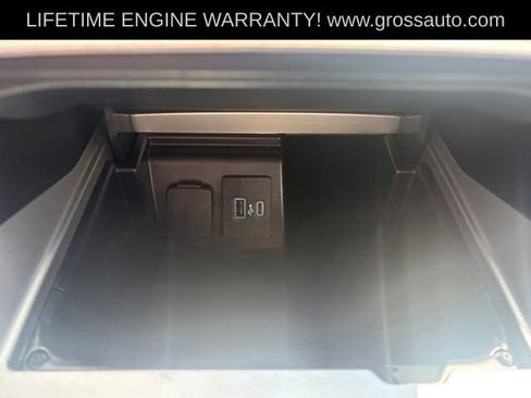 Used 2022 Ford Explorer XLT AWD/4WD image 22