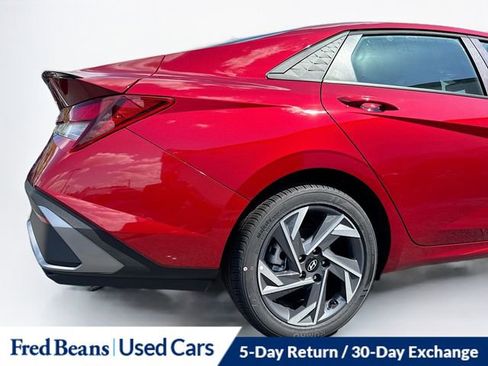 Used 2025 Hyundai Elantra Sport FWD image 36
