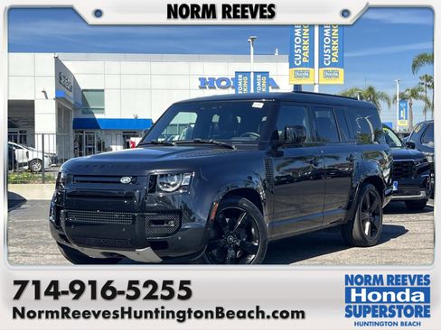 Used 2023 Land Rover Defender 130 X-Dynamic SE image 1