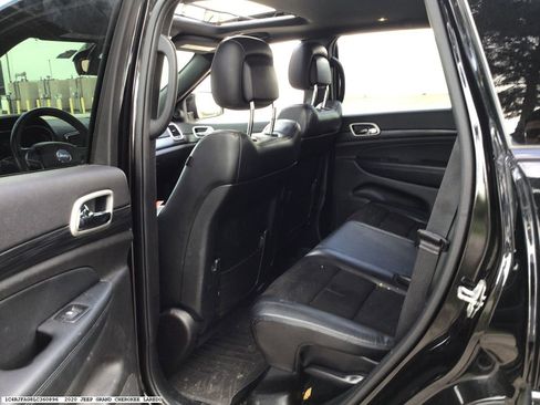 Used 2020 Jeep Grand Cherokee Altitude image 12