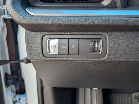 New 2026 Chevrolet Traverse LT w/ Driver Confidence Package FWD image 15