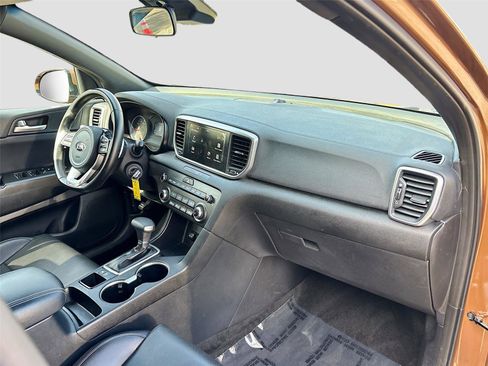 Used 2020 Kia Sportage S image 29