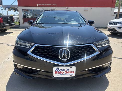 Used 2018 Acura TLX V6 SH-AWD w/ Advance Package image 3