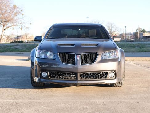 Used 2009 Pontiac G8 GT w/ Premium Package image 3