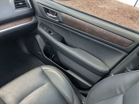 Used 2019 Subaru Outback 2.5i Limited AWD/4WD image 22