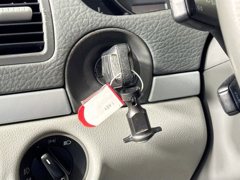 Used 2006 Porsche Cayenne image 15