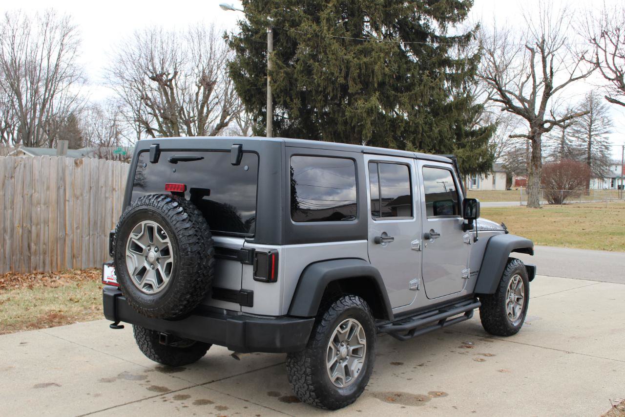 Used 2016 Jeep Wrangler Unlimited Rubicon AWD/4WD image 9