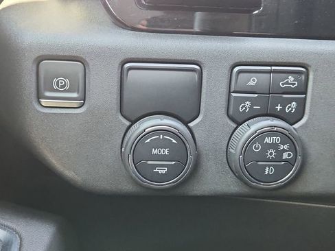 Used 2022 Chevrolet Silverado 1500 High Country w/ High Country Premium Package RWD image 17