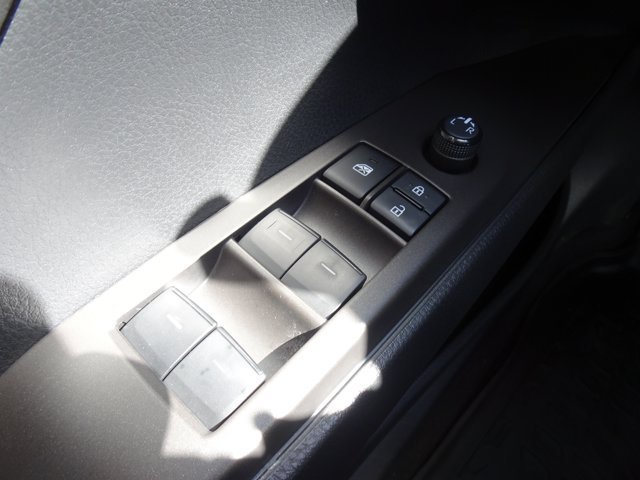 Used 2023 Toyota Camry SE w/ Convenience Package FWD image 28