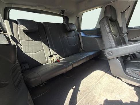 Used 2018 Cadillac Escalade 4WD image 28