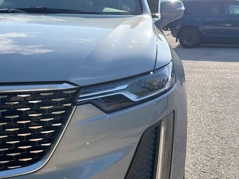 Used 2024 Cadillac XT6 Premium Luxury FWD image 9