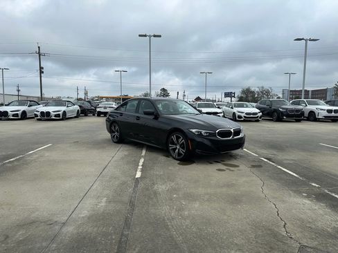 Certified 2023 BMW 330i Sedan w/ Premium Package image 3