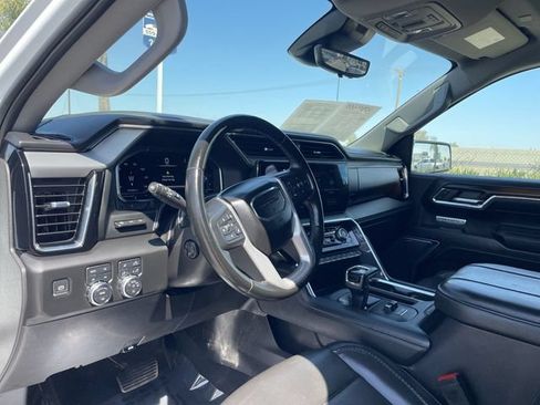 Used 2024 GMC Sierra 1500 Denali w/ Technology Package AWD/4WD image 10