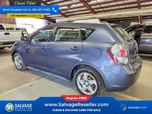 Used 2009 Pontiac Vibe w/ Preferred Package FWD image 3