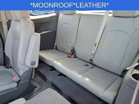 Used 2013 GMC Acadia SLT image 28