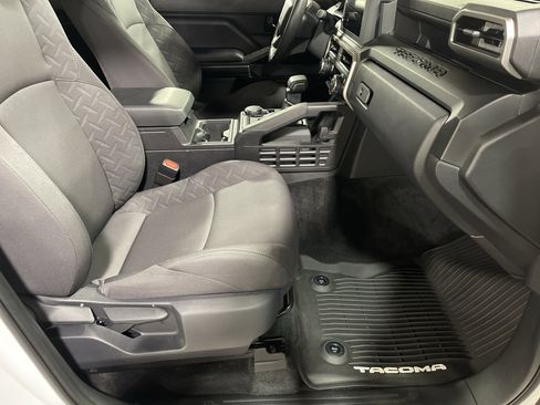 Used 2025 Toyota Tacoma SR image 14