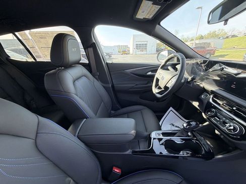 New 2026 Buick Envista Sport Touring w/ Convenience I Package FWD image 15