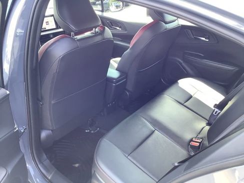 Used 2026 Toyota Prius Plug-In Hybrid FWD image 22