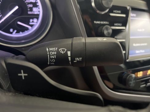 Used 2019 Toyota Camry SE w/ Carpet Mat Package FWD image 60