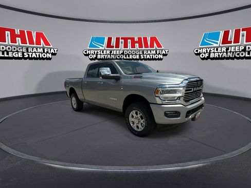 Used 2024 RAM 2500 Laramie AWD/4WD image 2