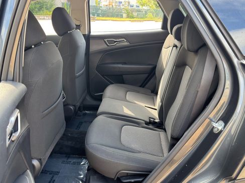 Used 2024 Kia Sportage LX AWD/4WD image 35