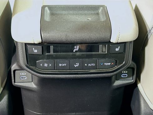 New 2026 Toyota Grand Highlander Limited image 24