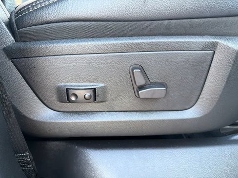 Used 2024 RAM 3500 Laramie AWD/4WD image 27