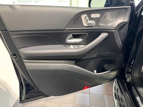 Used 2026 Mercedes-Benz GLS 450 4MATIC image 8