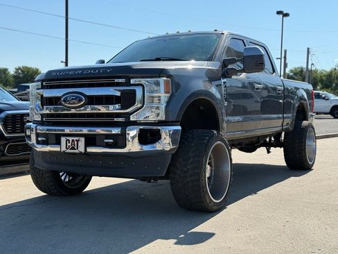 Used 2020 Ford F250 XLT w/ XLT Premium Package AWD/4WD image 2