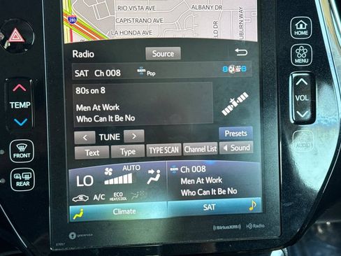 Used 2020 Toyota Prius Prime XLE FWD image 17