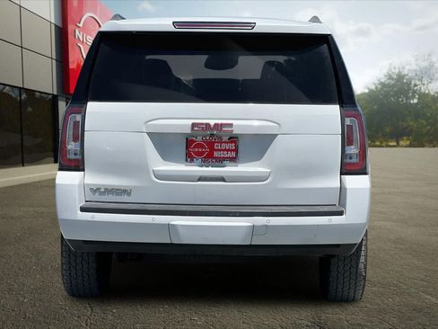 Used 2018 GMC Yukon SLT AWD/4WD image 8