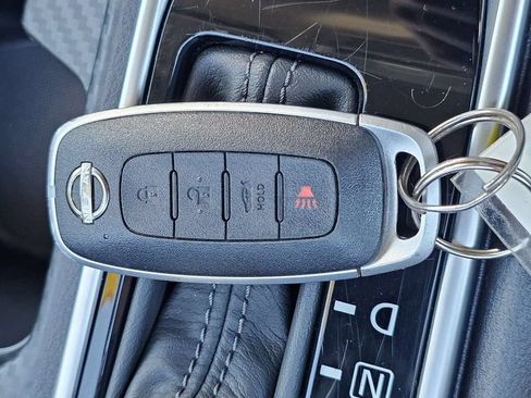 Used 2025 Nissan Sentra SV FWD image 27