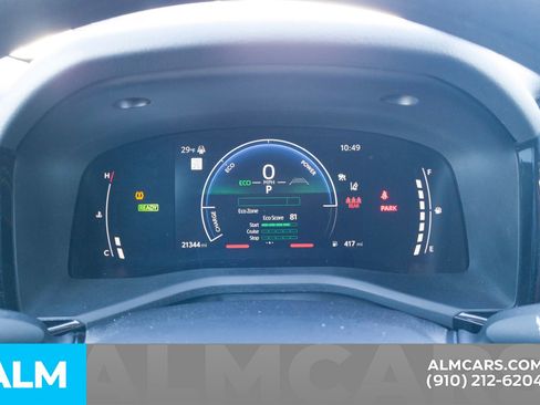 Used 2025 Toyota Camry LE image 31