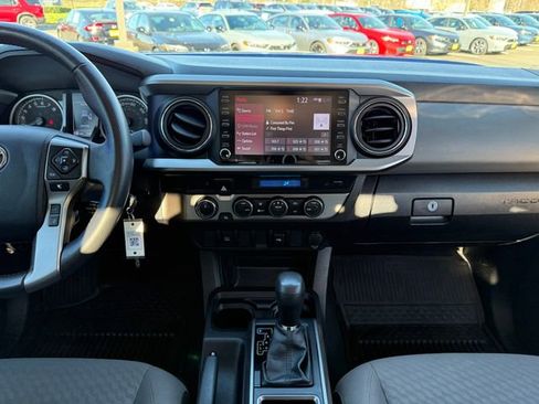 Used 2022 Toyota Tacoma SR5 image 22