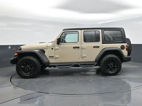 Used 2022 Jeep Wrangler Unlimited Sport AWD/4WD image 5