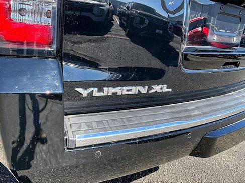 Used 2020 GMC Yukon XL Denali image 23