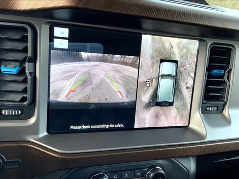 Used 2022 Ford Bronco Outer Banks image 26