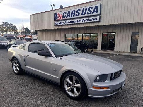 Used 2008 Ford Mustang GT image 1