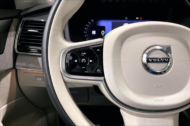 Certified 2025 Volvo XC90 T8 Plus w/ Protection Package Premier AWD/4WD image 21