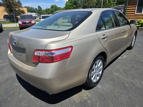Used 2007 Toyota Camry LE FWD image 9
